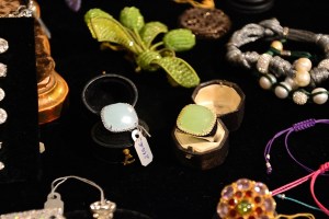 Visitando el anticuario de López-Linares