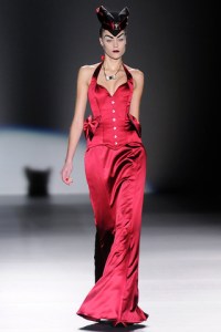 Vestidos y corses Maya Hansen otoño invierno