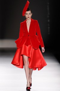 Vestidos y corses Maya Hansen otoño invierno