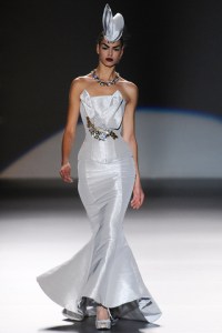 Vestidos y corses Maya Hansen otoño invierno