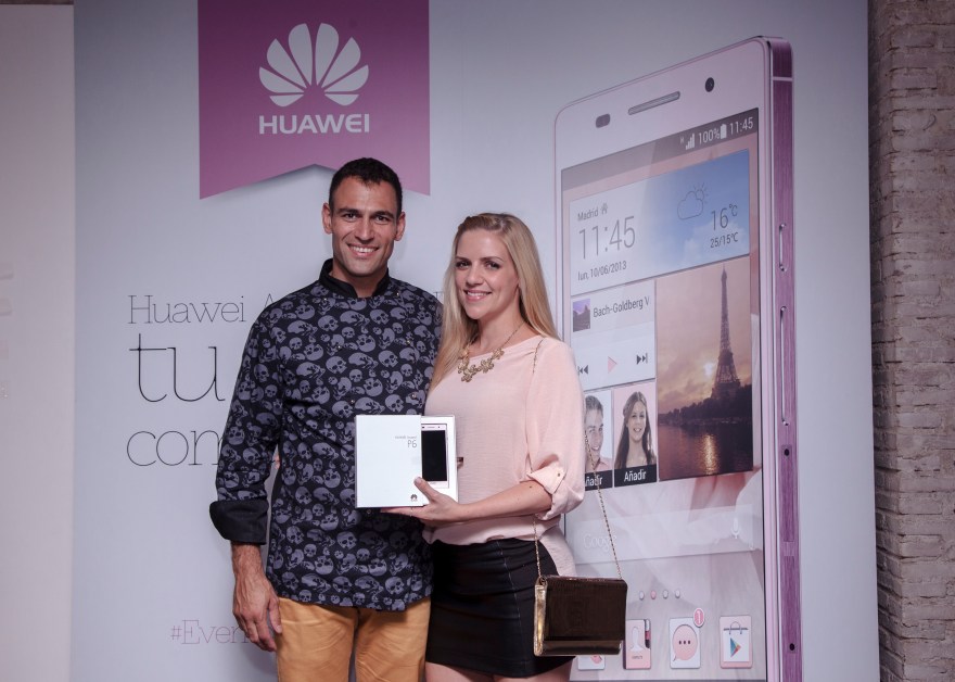 Evento Huawei Ascend P6 rosa
