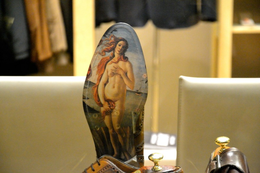 Botticelli shoes detail