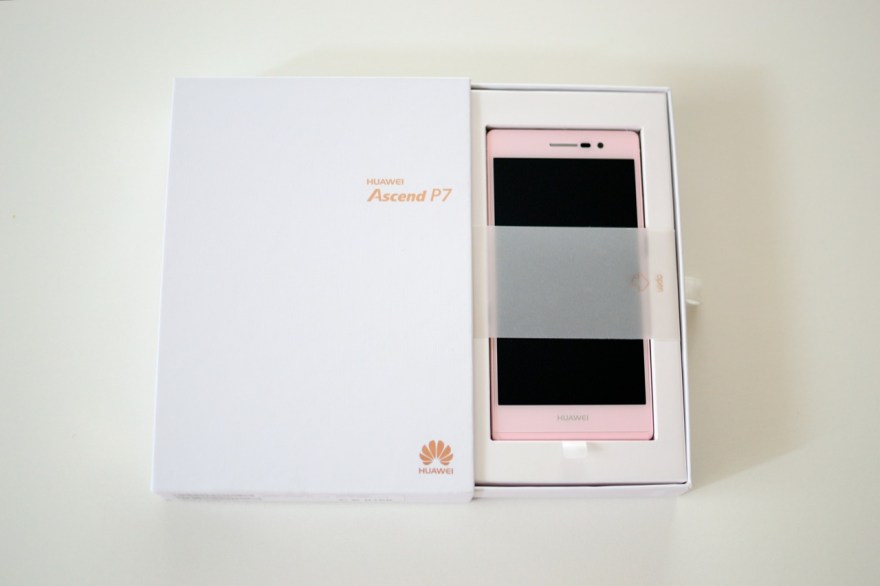 Unboxing Huawei Ascend P7 rosa