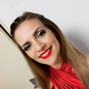 Media tira de pestañas postizas