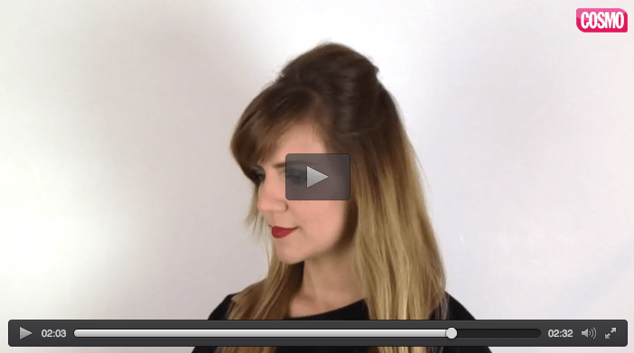 Ver en Cosmo el vídeo Cardar el pelo paso a paso