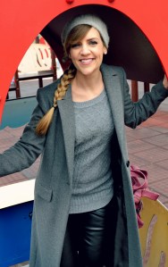 Look abrigo gris largo