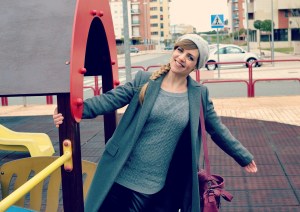 Look abrigo gris largo