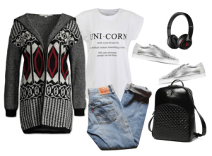 Look cardigan tribaly sneakers plateadas