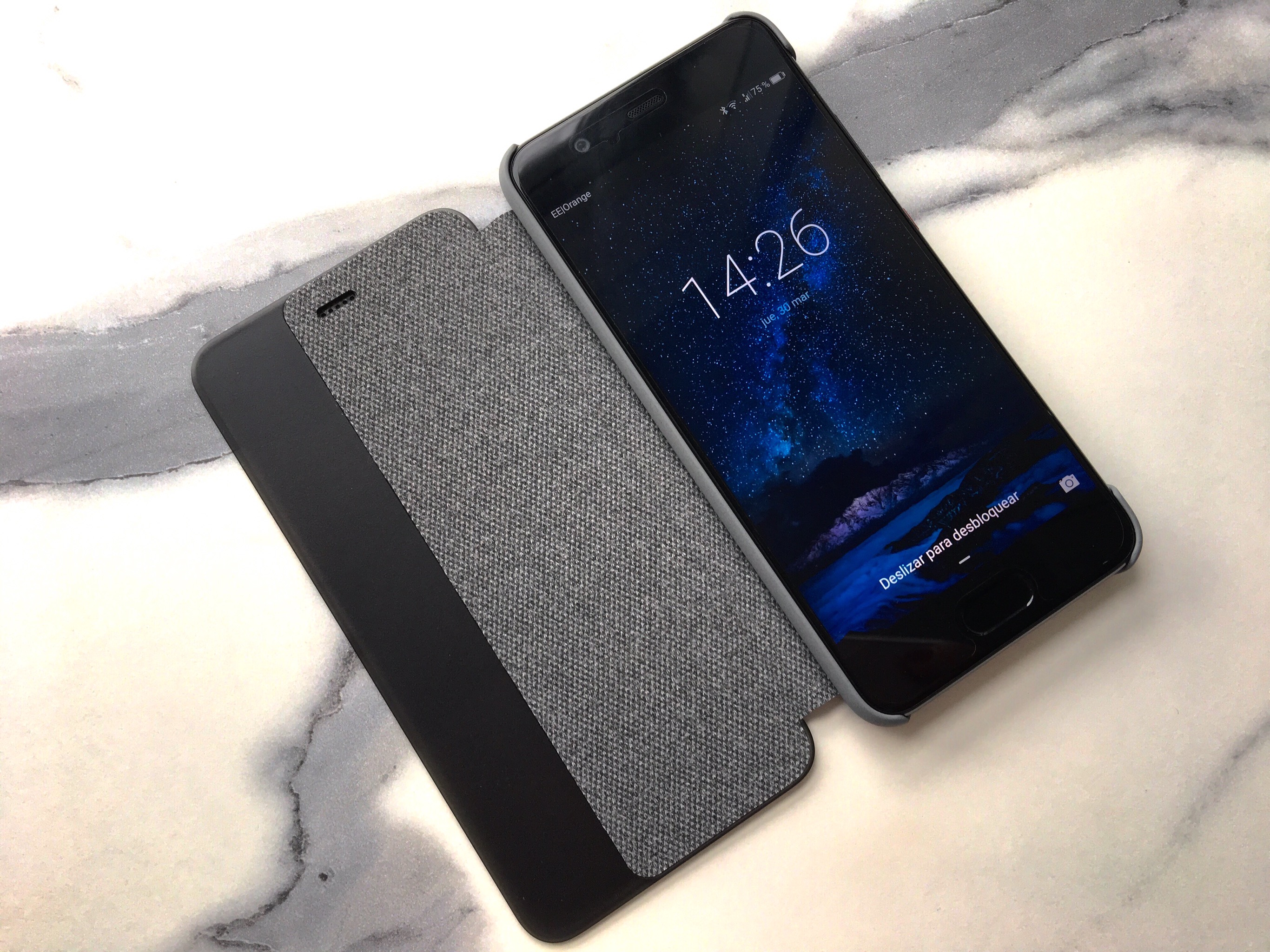 Funda Smart View Cover oficial para Huawei P10 09