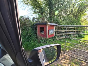 Así venden huevos frescos los vecinos de Moretonhampstead