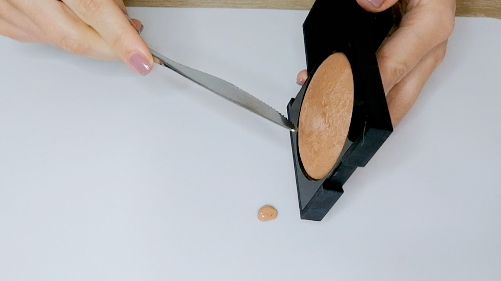 Trucos para aclarar u oscurecer tu base de&nbsp;maquillaje