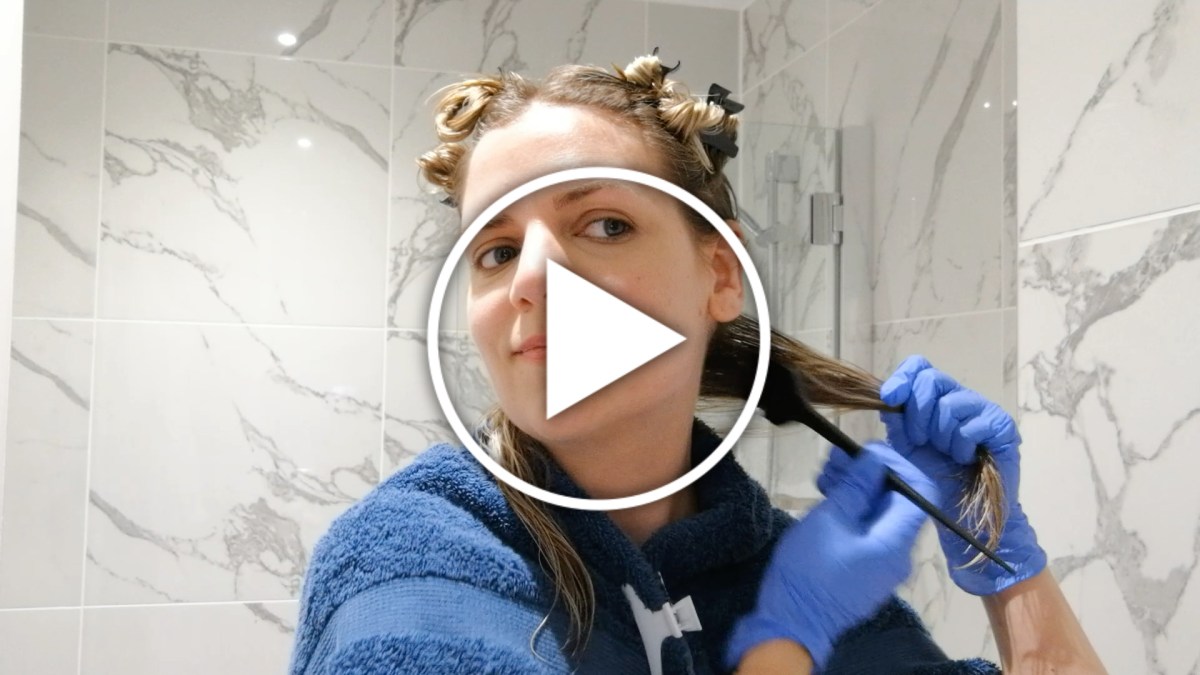 Ver en Cosmo trucos para teñirte en casa